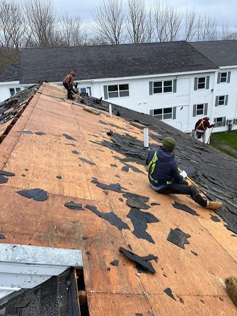 Apex crew working on NYC rooftop